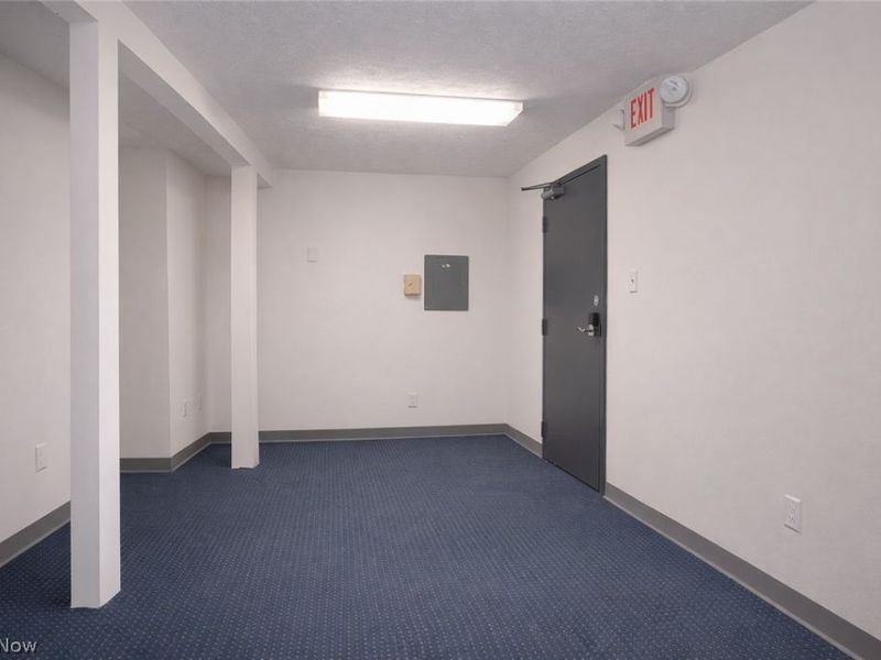 1300 Weathervane Lane, Unit 217, Akron, OH 44313 Photo 11