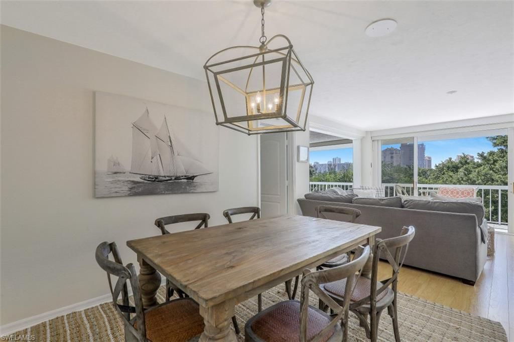 5501 Heron Pt Dr, Unit 201, Naples, FL 34108 Photo