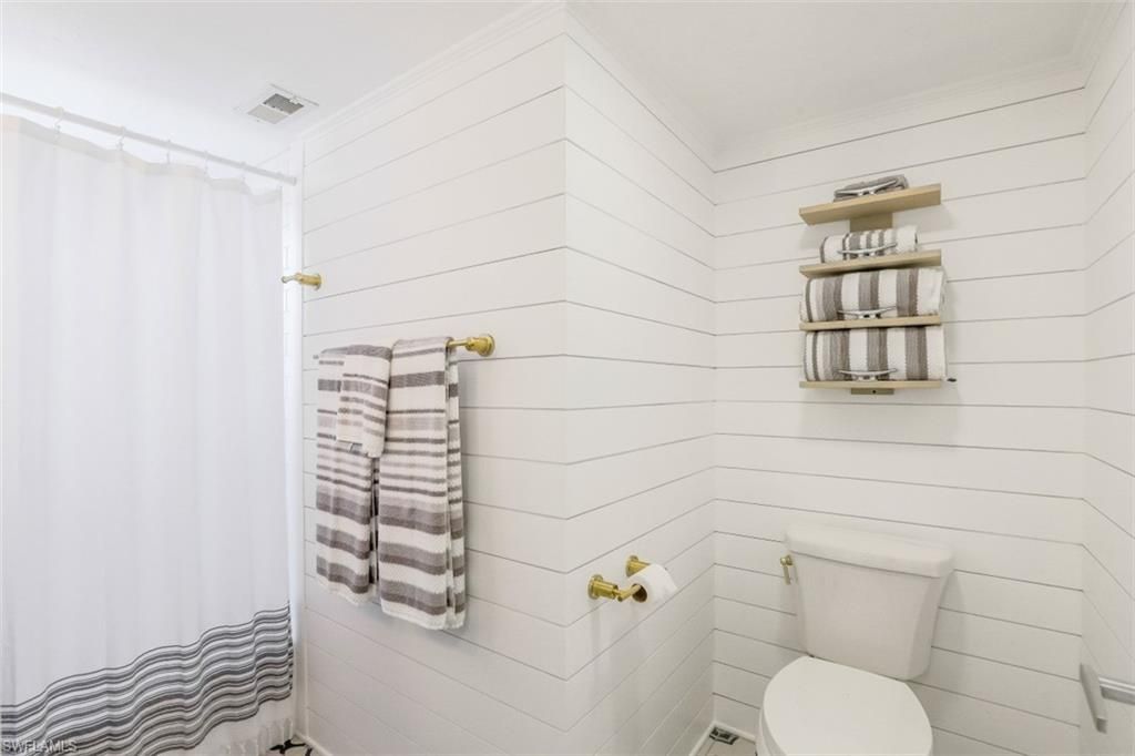 5501 Heron Pt Dr, Unit 201, Naples, FL 34108 Photo