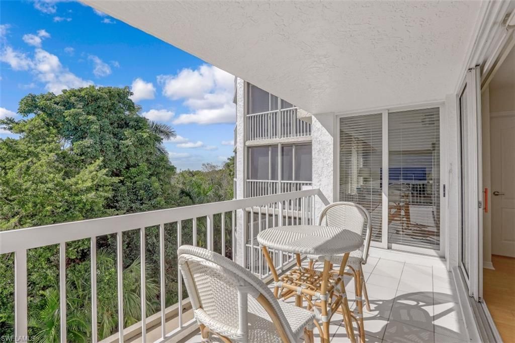 5501 Heron Pt Dr, Unit 201, Naples, FL 34108 Photo