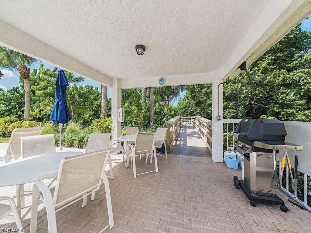 5501 Heron Pt Dr, Unit 201, Naples, FL 34108 Photo