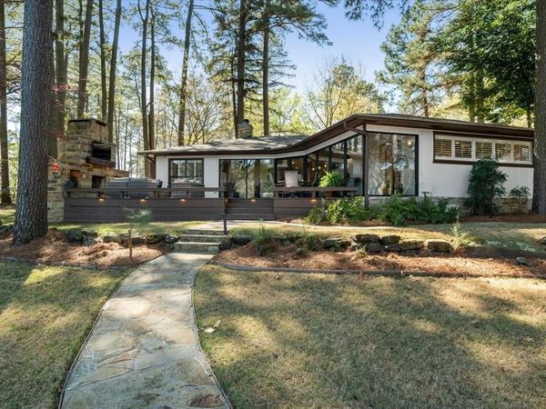 373 Trappers Trail, Mount Vernon, TX 75457