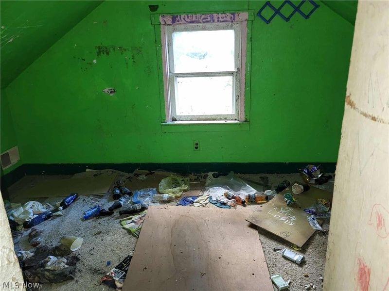 130 Haywood Street, East Liverpool, OH 43920 Photo 8