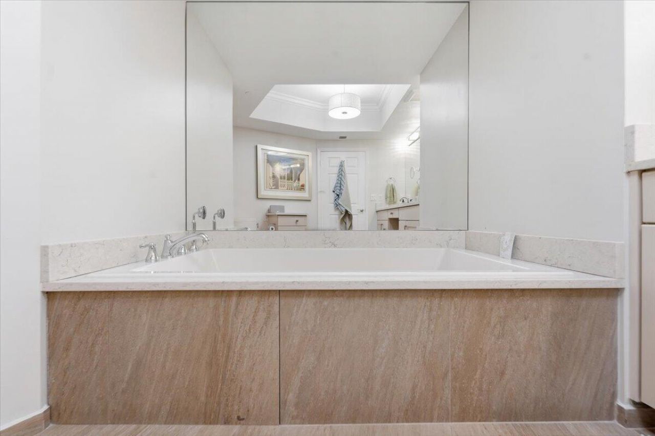 3200 N Ocean Boulevard N, Unit 703, Fort Lauderdale, FL 33308 Photo