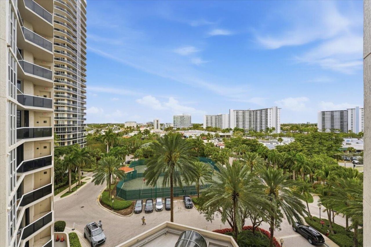 3200 N Ocean Boulevard N, Unit 703, Fort Lauderdale, FL 33308 Photo