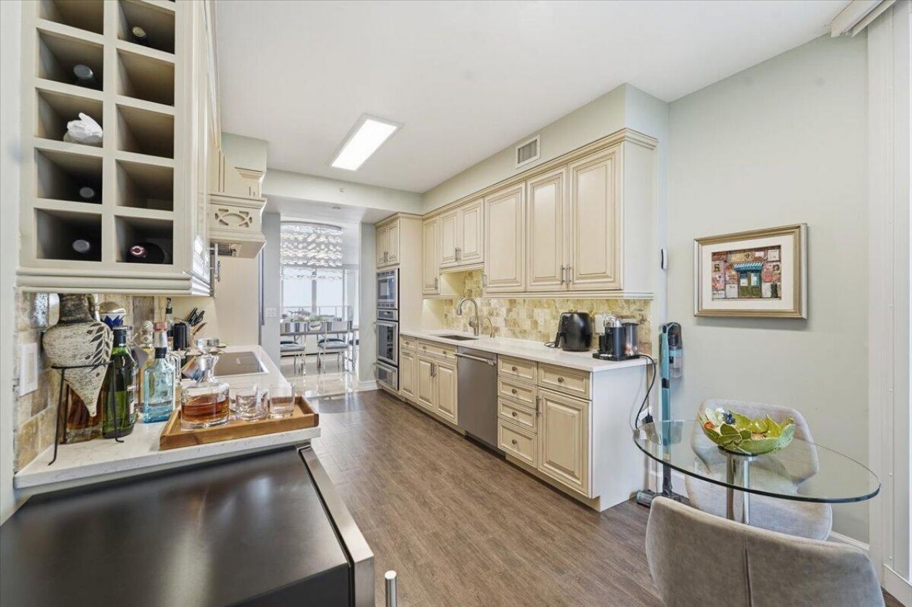 3200 N Ocean Boulevard N, Unit 703, Fort Lauderdale, FL 33308 Photo