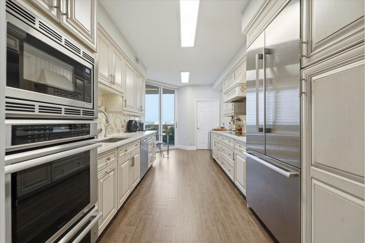 3200 N Ocean Boulevard N, Unit 703, Fort Lauderdale, FL 33308 Photo