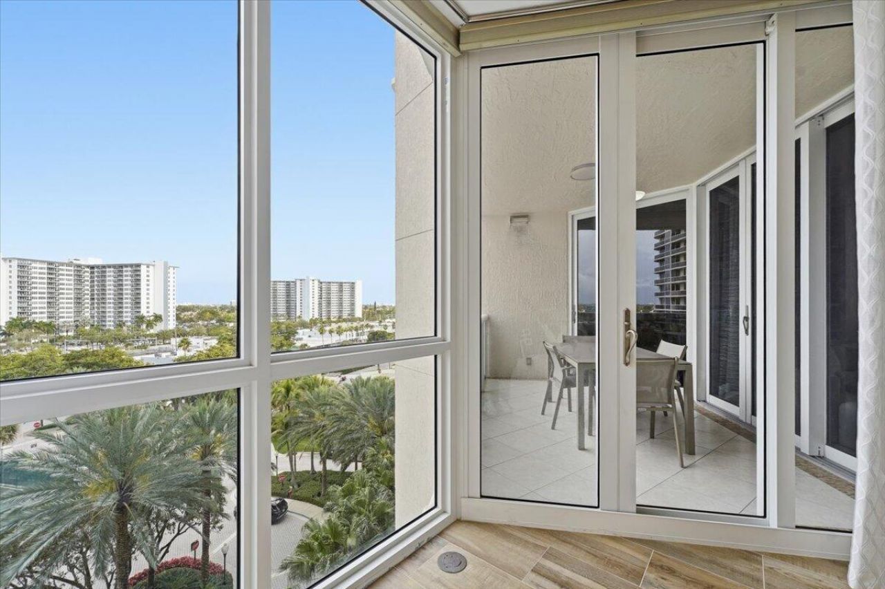 3200 N Ocean Boulevard N, Unit 703, Fort Lauderdale, FL 33308 Photo