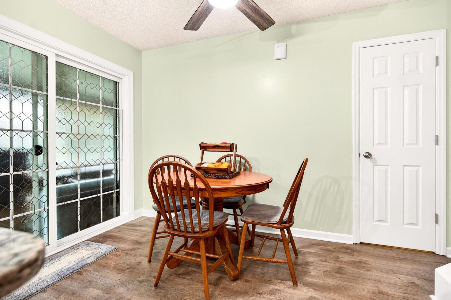 300 Yellow Hawthorn Circle Photo 11