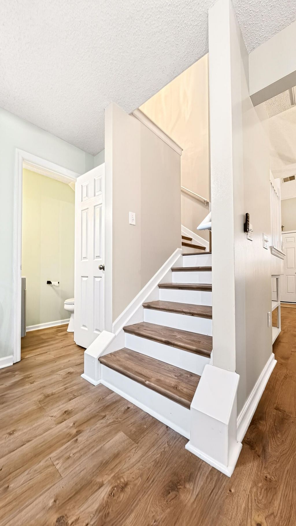 300 Yellow Hawthorn Circle Photo 38