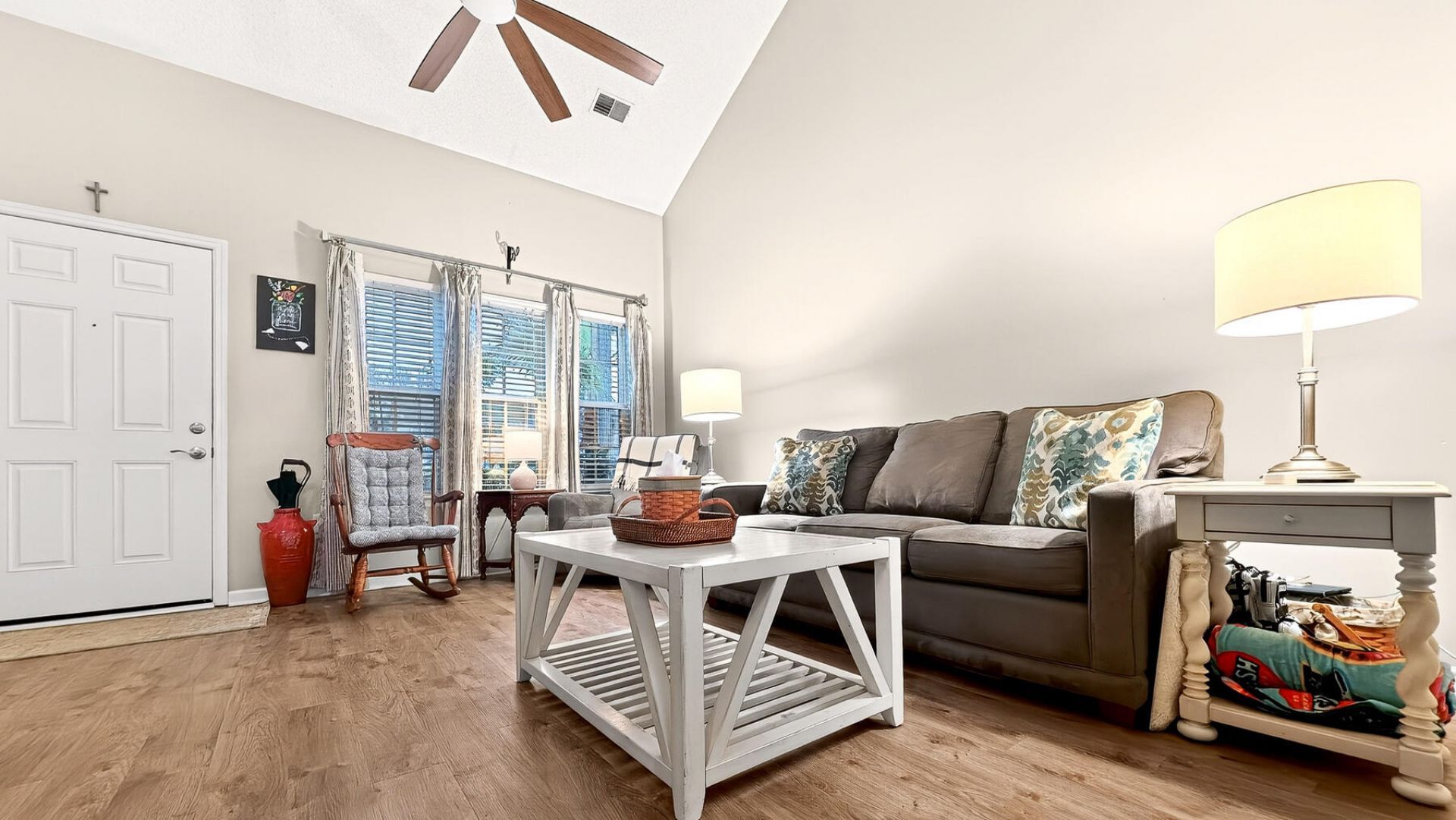 300 Yellow Hawthorn Circle Photo 7