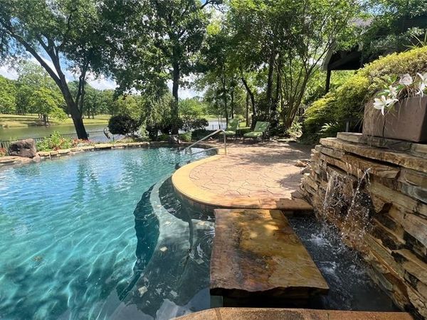 224 Colonial Drive, Mabank, TX 75156