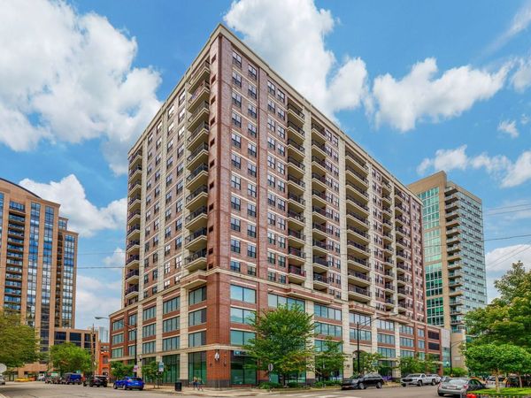 451 W Huron Street, Unit 502, Chicago, IL 60654