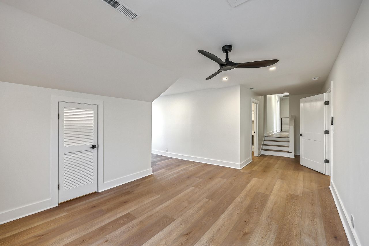 15 Windsor Drive Photo 29