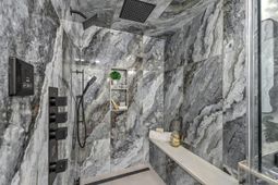 15 Windsor Drive photo 4