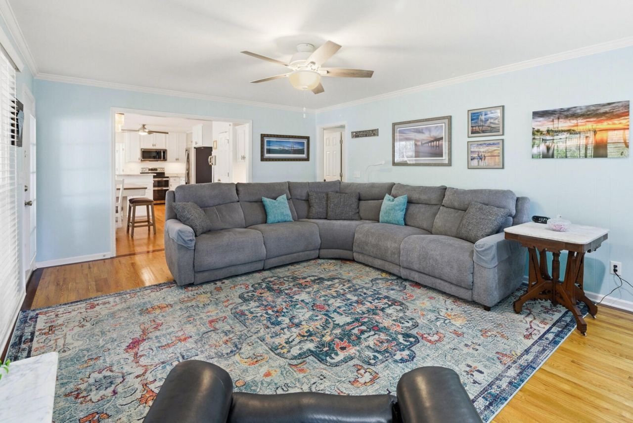 110 Brighton Court Photo 11