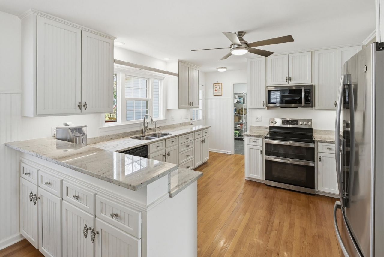 110 Brighton Court Photo 18