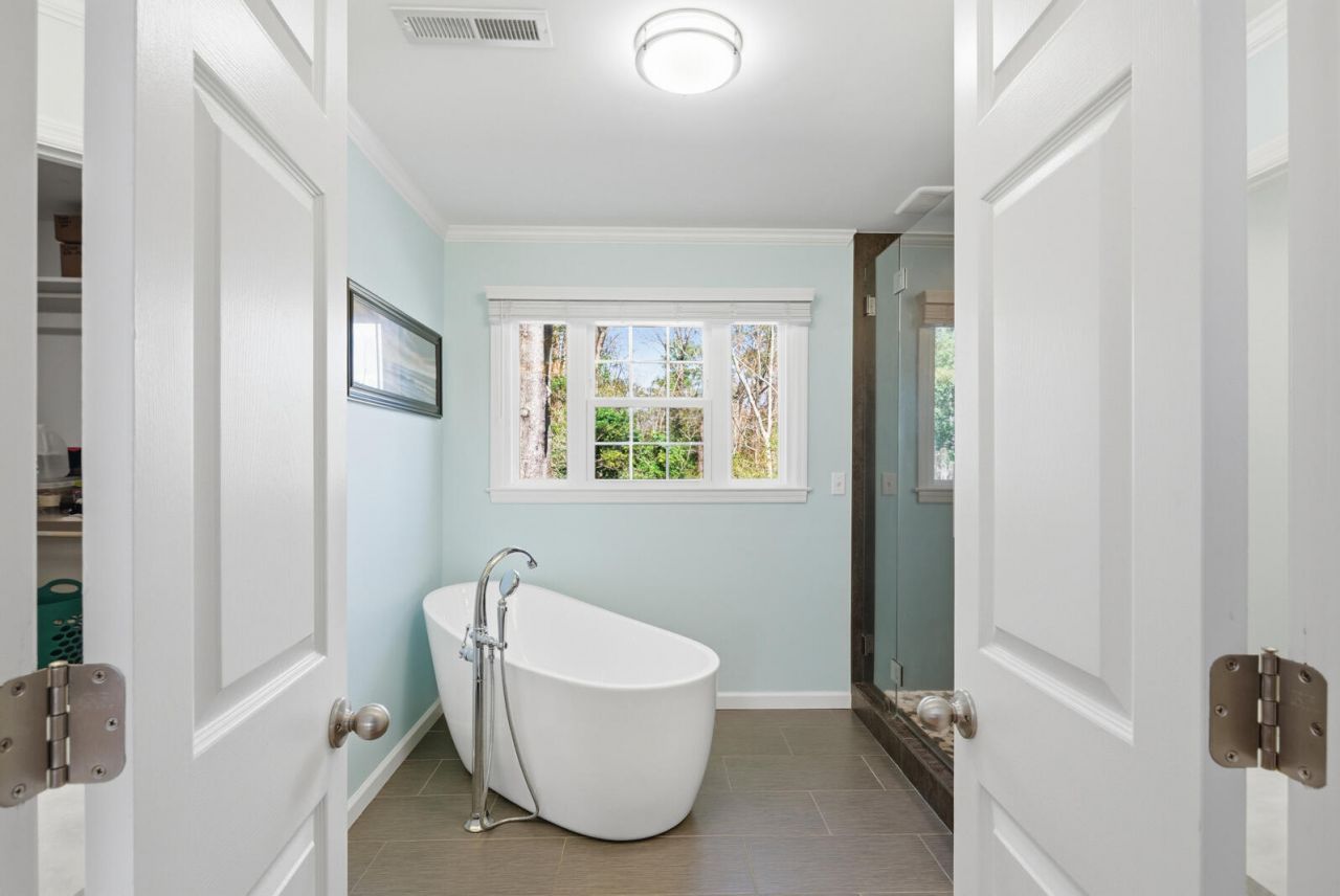 110 Brighton Court Photo 33