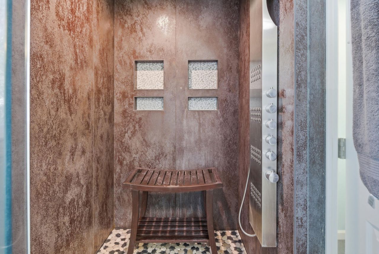 110 Brighton Court Photo 35