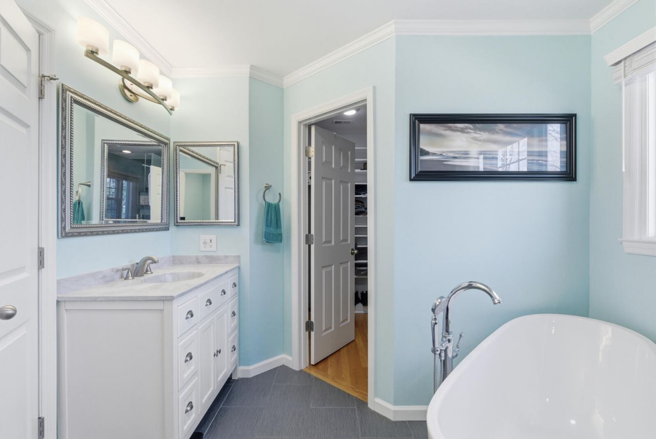 110 Brighton Court Photo 36