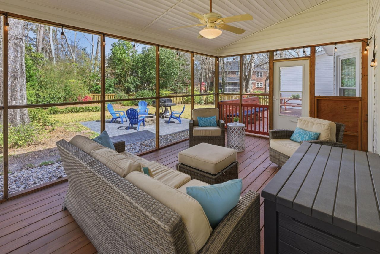 110 Brighton Court Photo 41