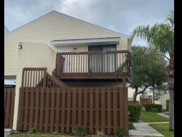 637 Executive Center Drive, Unit N205, West Palm Beach, FL 33401
