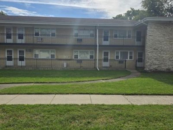 1817 W TOUHY Avenue, Unit 2D, Park Ridge, IL 60068