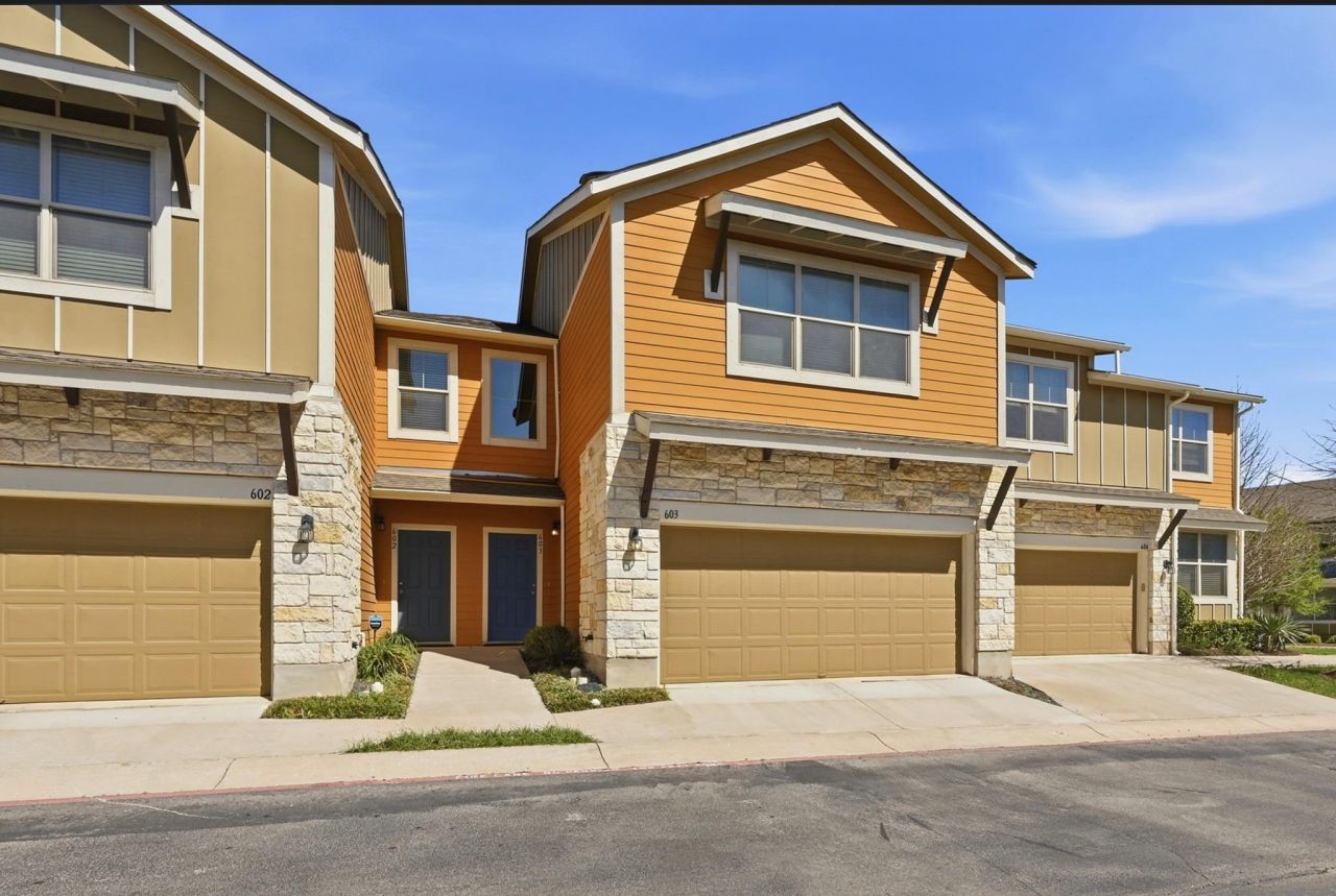 516 E Slaughter Ln, Unit 603, Austin, TX 78744 Main Photo