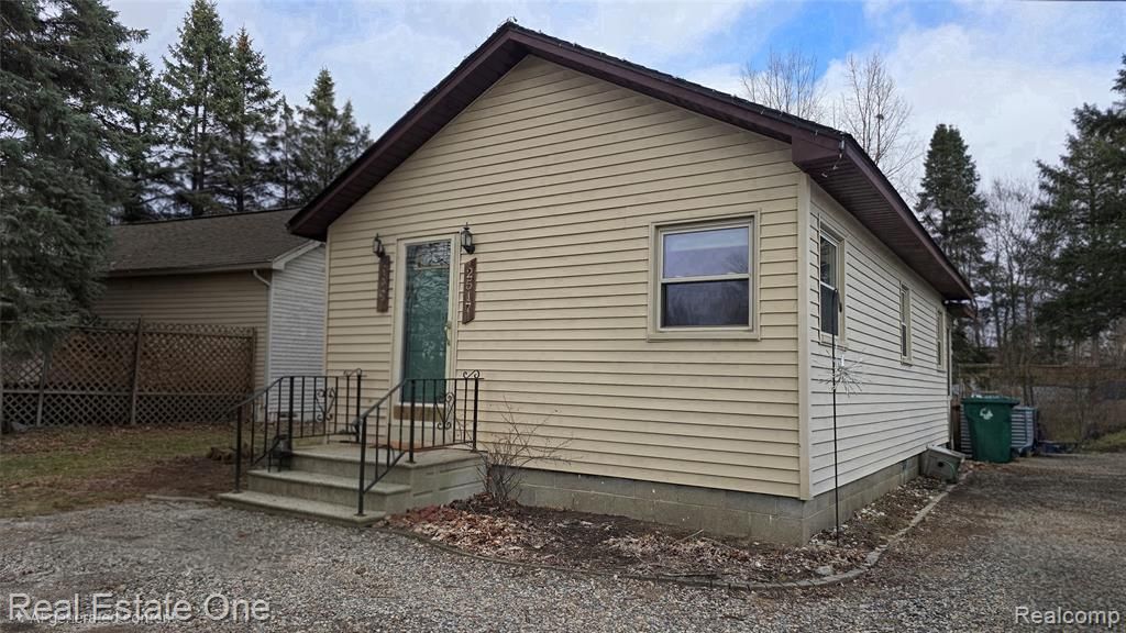 2517 Massena Street, Commerce Township, MI 48382 Main Photo