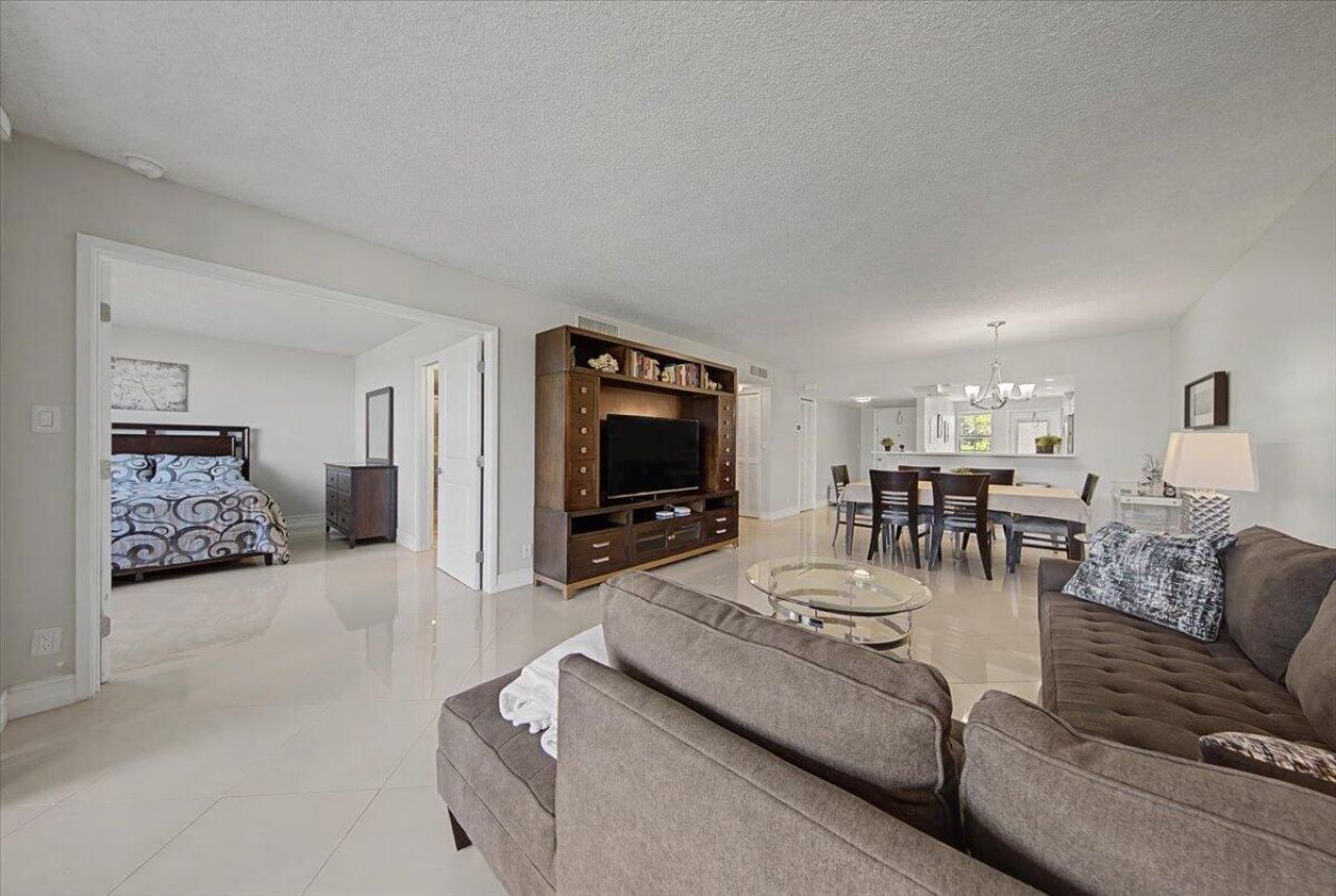 2701 S Palm Aire Drive, Unit 103, Pompano Beach, FL 33069 Photo