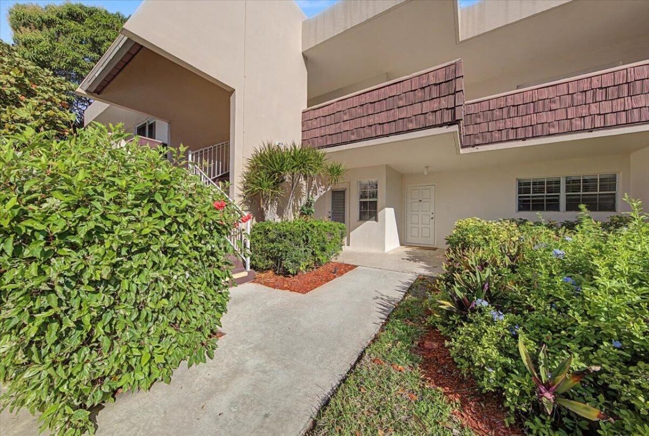 2701 S Palm Aire Drive, Unit 103, Pompano Beach, FL 33069 Photo