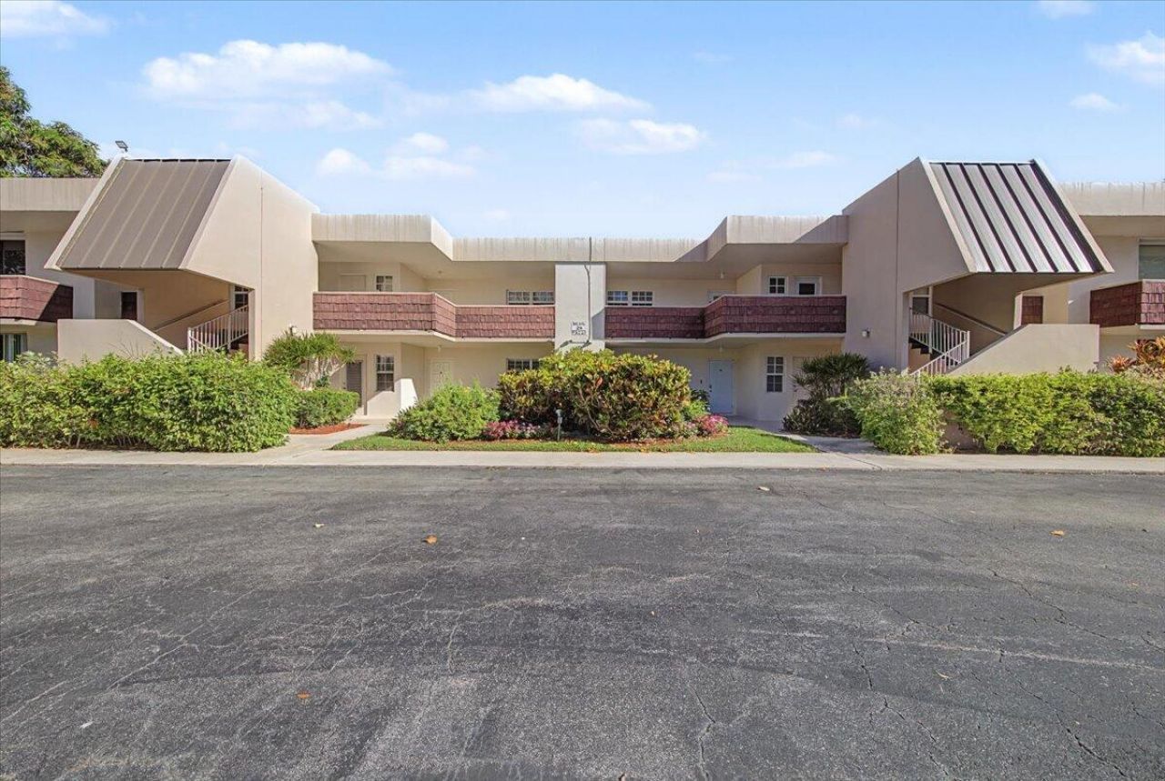 2701 S Palm Aire Drive, Unit 103, Pompano Beach, FL 33069 Photo