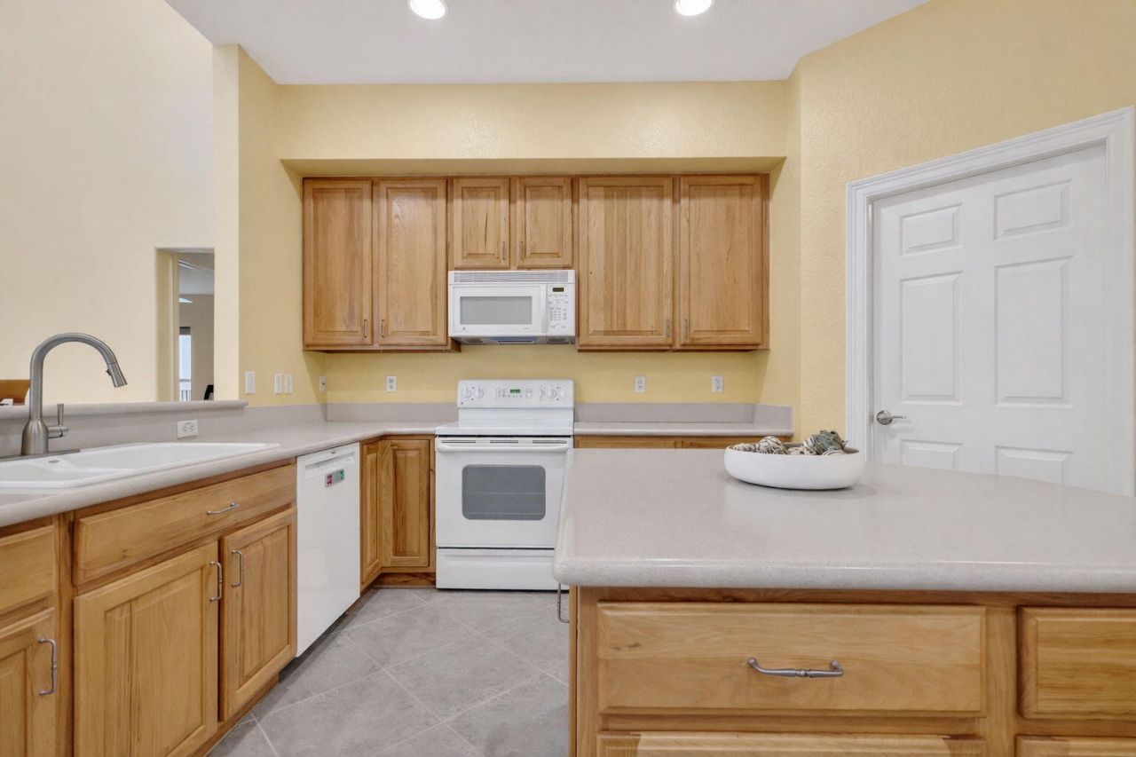 3638 Turtle Island Court, West Palm Beach, FL 33411 Photo