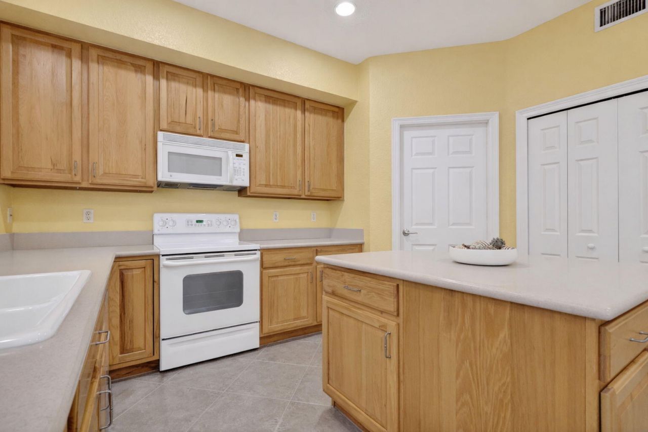 3638 Turtle Island Court, West Palm Beach, FL 33411 Photo