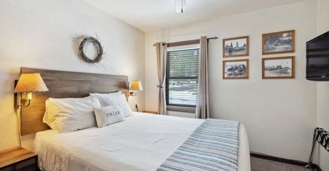 6943 North Lake Boulevard, Tahoe Vista, CA 96161 Photo