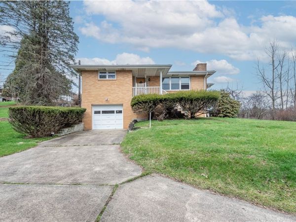 6576 Library Rd, Unit `, South Park, PA 15129