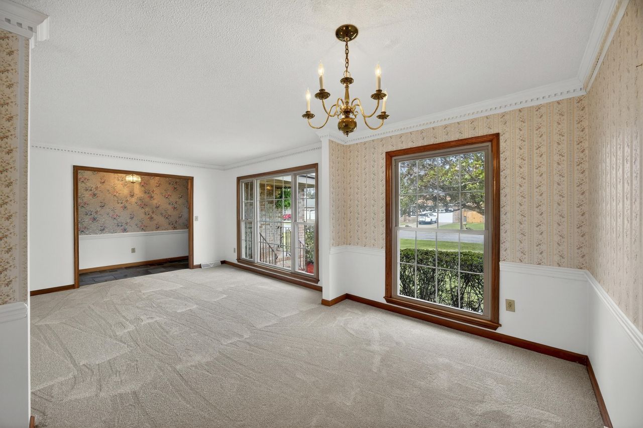 4345 Evanston Boulevard Photo 4