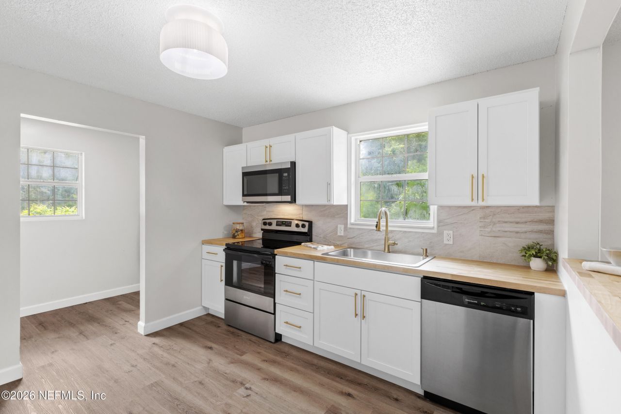 127 Rainbow Drive, Florahome, FL 32140 Photo