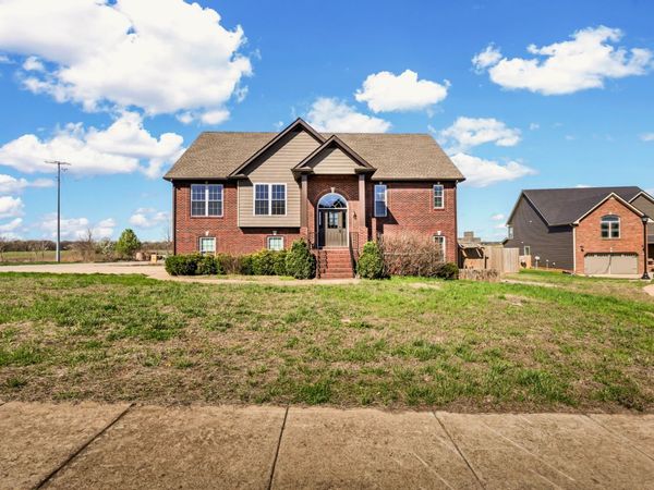 1817 Autumnwood Blvd , Clarksville, TN 37042