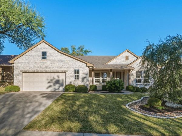 114 Whippoorwill WAY, Georgetown, TX 78633