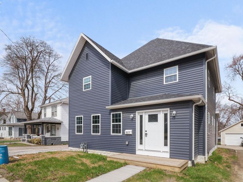 817 E Main Street, Bellevue, OH 44811 Photo 2