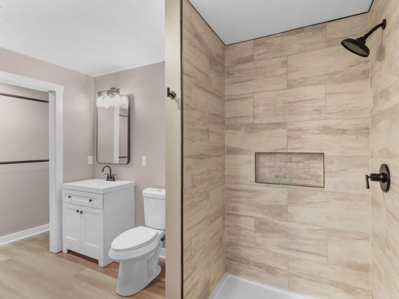 817 E Main Street, Bellevue, OH 44811 Photo 32