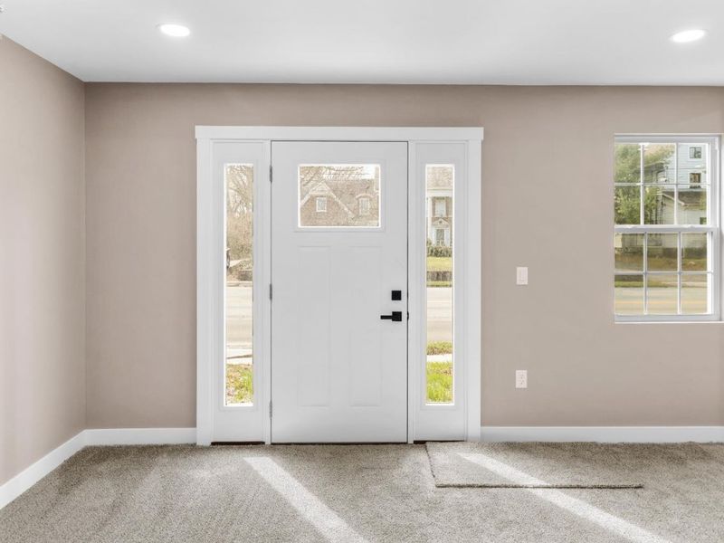 817 E Main Street, Bellevue, OH 44811 Photo 4