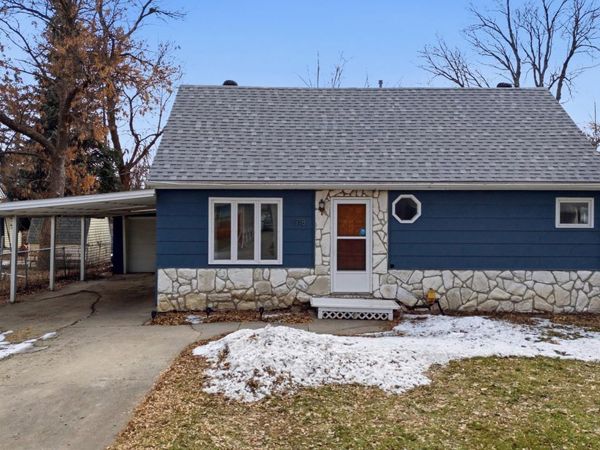 1718 6th Avenue S, Fargo, ND 58103