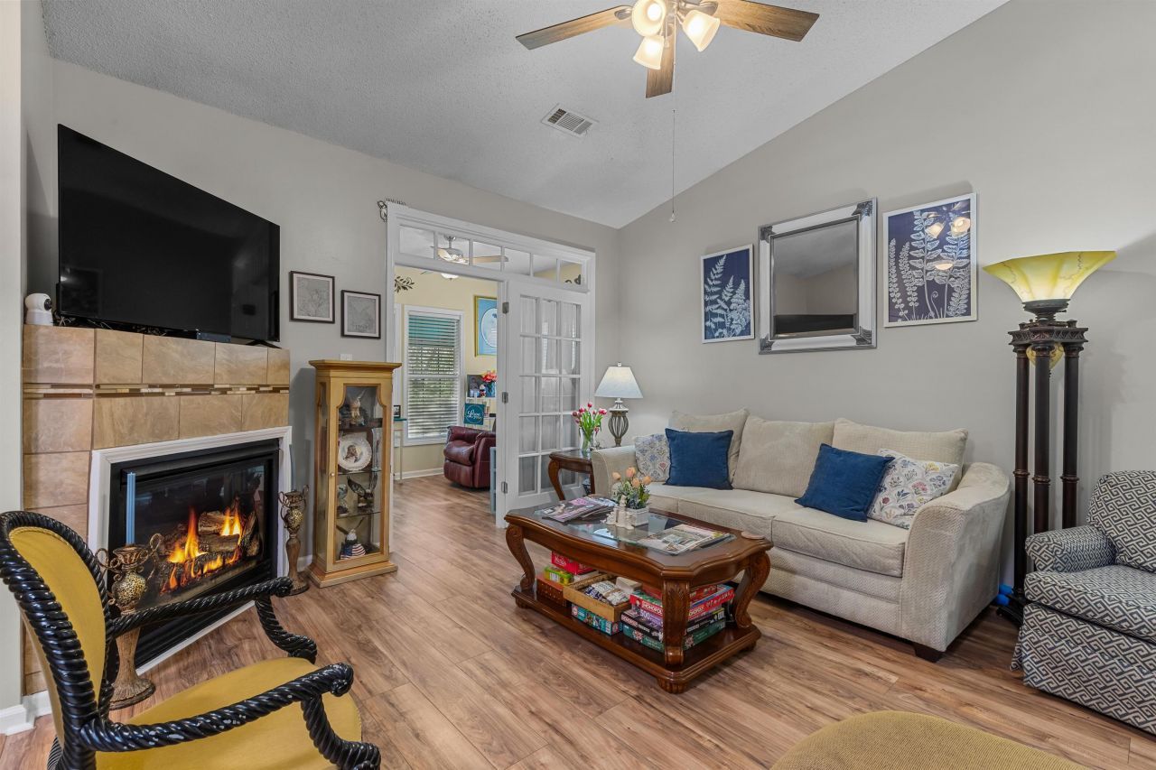 9734 Leyland Dr. Photo 14