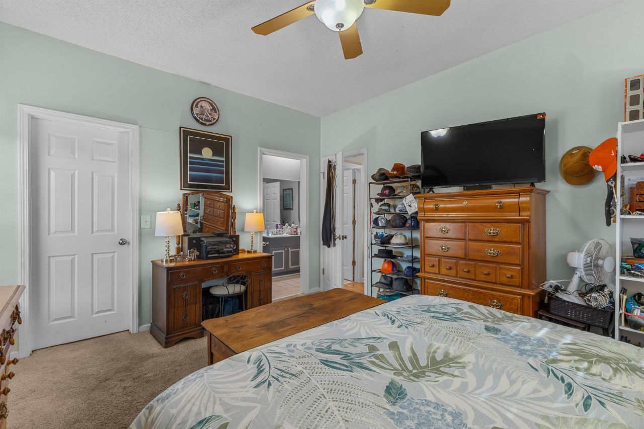 9734 Leyland Dr. Photo 20