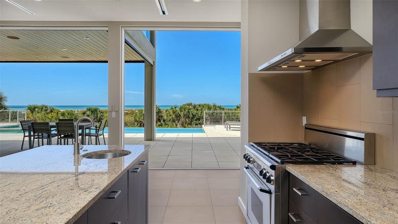 160 Whittier Drive, Sarasota, FL 34236 Photo