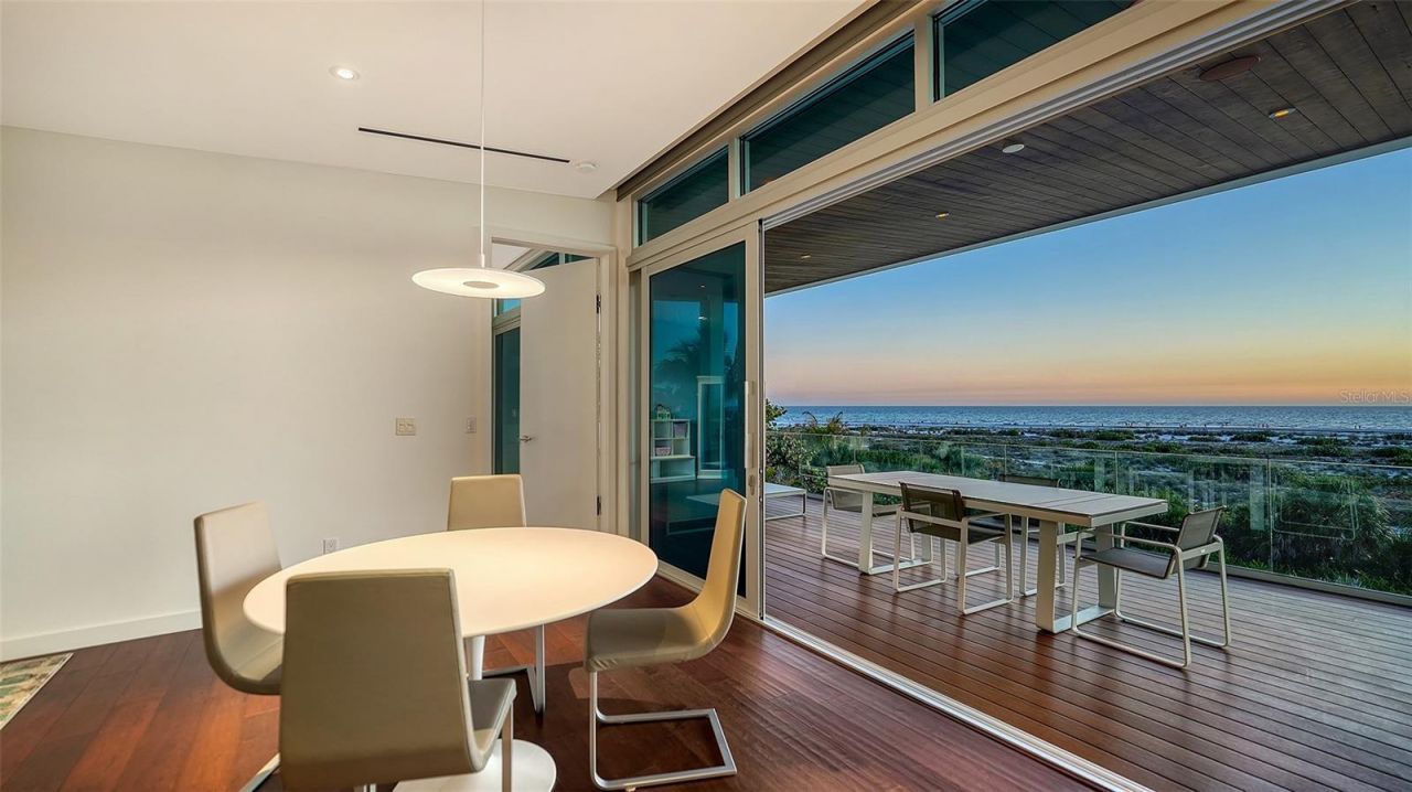 160 Whittier Drive, Sarasota, FL 34236 Photo