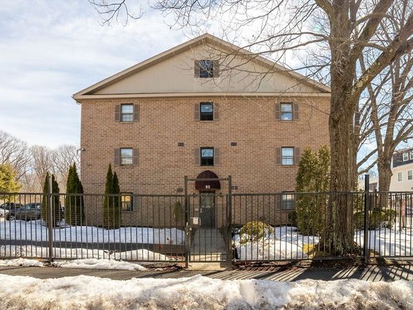 80 Staton St, Unit 32, Worcester, MA 01605