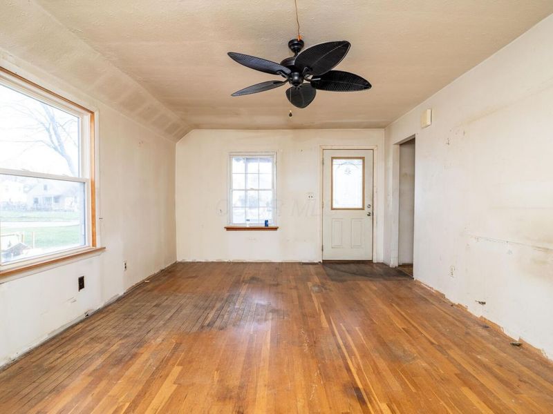 3453 Eisenhower Road, Columbus, OH 43224 Photo 5